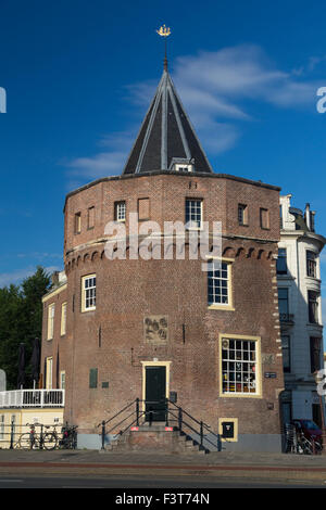 Il Schreierstoren (Inglese erroneamente tradotto come: Weeper's Tower), originariamente parte delle mura medievali della città di Amsterdam, Foto Stock