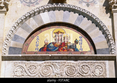 Italia, Sardegna, Cagliari, cattedrale, mosaico sopra la porta d'ingresso Foto Stock