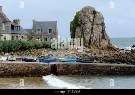 Pors Hir porto e spiaggia,Plougrescant,Tregor,Cotes-d'Armor,Bretagne,Brittany,Francia Foto Stock