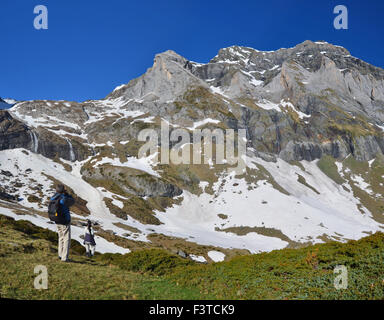 La molla vista panoramica del monte Cirque d'Estaube Foto Stock