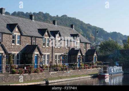 Il Monmouthshire e Brecon Canal a Brecon, nel Galles del Sud. Foto Stock