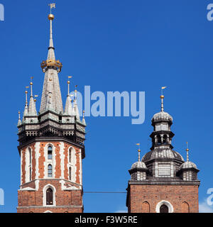 Guglie di Santa Maria la Chiesa di Cracovia, in Polonia. Foto Stock