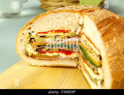 Salati Cob Loaf Foto Stock