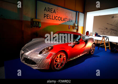 Vinile avvolto alfa romeo immagini e fotografie stock ad alta risoluzione -  Alamy