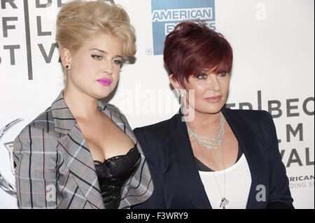 Sharon e Kelly Osbourne Foto Stock