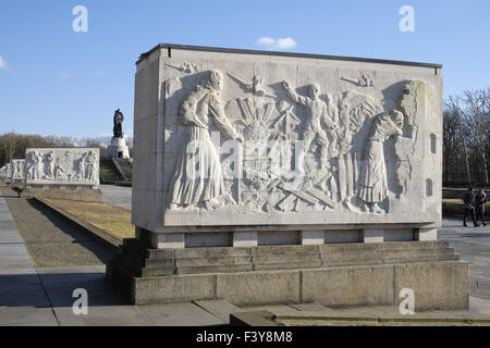 Sarcofago di marmo sulla guerra sovietica Memorial Foto Stock