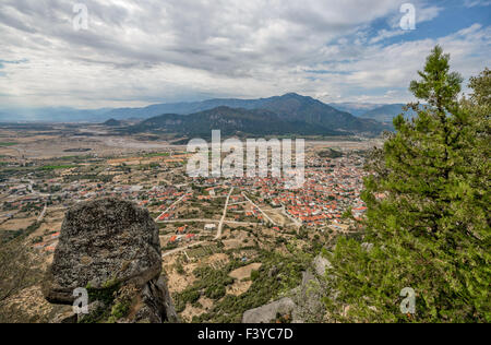 Vista aerea della piccola città in Grecia Foto Stock