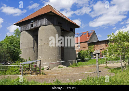 Il vecchio silos in Leuenberg, Germania Foto Stock