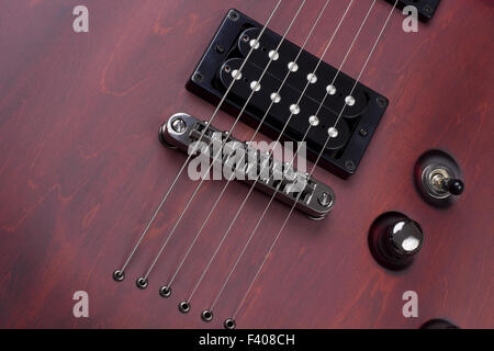 Retrò in legno rosso sfondo per chitarra Foto Stock