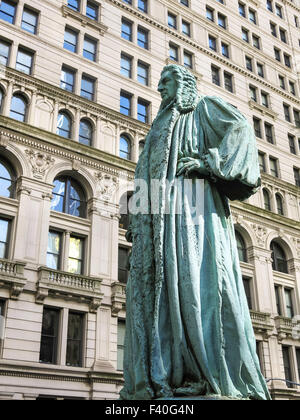 John Watt statua nella Chiesa della Trinità cimitero, NYC Foto Stock