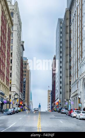 Tulsa skyline della città attorno al centro di strade Foto Stock