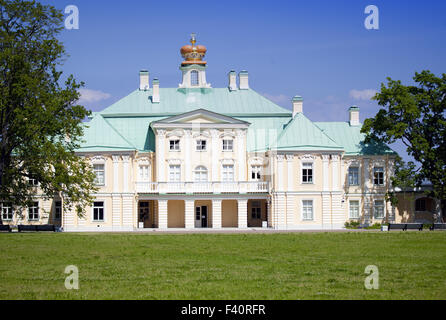 Parco inferiore. Big Menshikovsky palace. Foto Stock