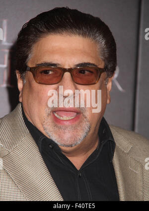 New York, Stati Uniti d'America. Xiii oct, 2015. Attore VINCENT PASTORE assiste il New York speciale proiezione di "L'ultimo Witch Hunter" tenutosi a AMC Loews Lincoln Square. Credito: Nancy Kaszerman/ZUMA filo/Alamy Live News Foto Stock