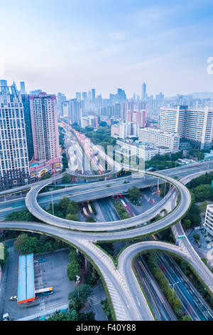 Un interscambio autostradale in Guangzhou Foto Stock