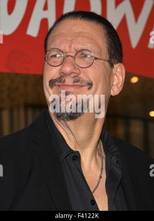 Penn e Teller su Broadway riceve un annuncio speciale dal New York City Council, tenutasi al Marquis Theatre Box Office. Dotato di: Penn Jillette dove: la città di New York, New York, Stati Uniti quando: 12 Ago 2015 Foto Stock