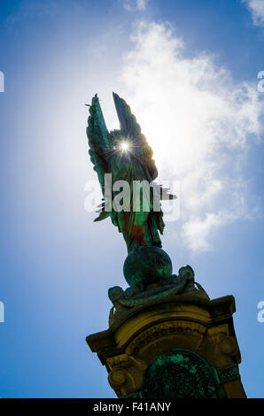 La statua della Pace sul lungomare di Brighton, East Sussex, Inghilterra. Foto Stock