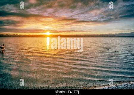 Sunrise lago di Starnberg Foto Stock