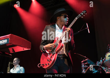 Sinkane effettuando al Womad, Charlton Park di Malmesbury, Inghilterra, Regno Unito. Xxv Luglio 2015 Foto Stock