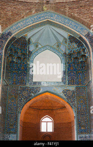 La Moschea Blu, interno decorato con piastrelle blu, Tabriz, Moschea blu Tabriz, Est Azerbaigian, Iran Foto Stock