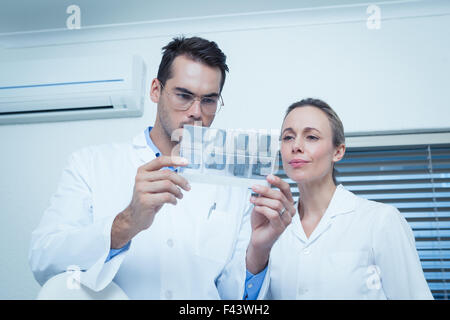 Dentisti cerchi a raggi x Foto Stock