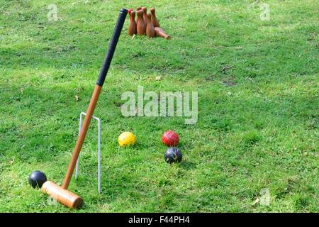 Attrezzature per croquet con outdoor birilli Foto Stock