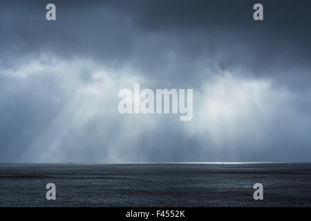 Light, Oceano Atlantico, Lofoten, Norvegia Foto Stock