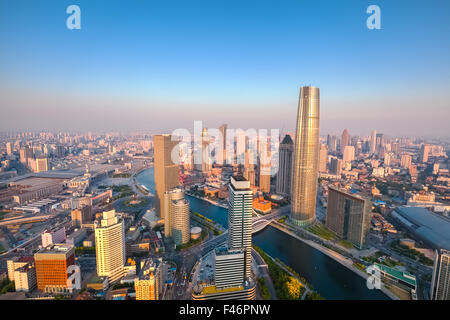 Tianjin skyline al tramonto Foto Stock