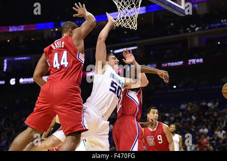 Shanghai, Cina. 15 ottobre, 2015. Charlotte Hornets batte Los Angeles Clippers da 113ï¼š71. Credito: SIPA Asia/ZUMA filo/Alamy Live News Foto Stock