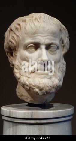 5825. Aristotele nato 384 - 322 BC)[2] era un filosofo greco e scienziato nato in Macedonia , sulla periferia settentrionale Foto Stock