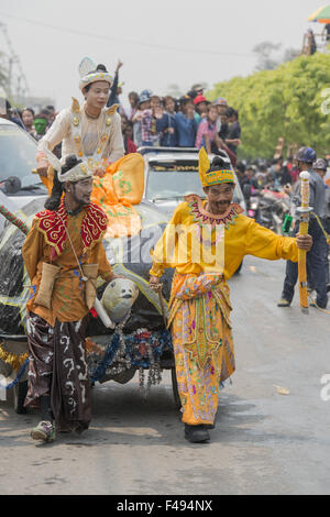 ASIA MYANMAR MANDALAY THINGYAN WATER FESTIVAL Foto Stock