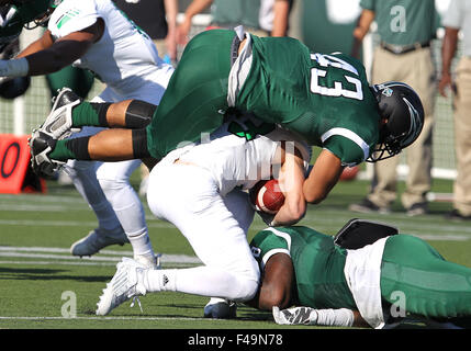 Ottobre 03, 2015: Portland State Vikings sicurezza Rothstein Nick (43) arriva a combattere contro il North Dakota Fighting Sioux e il Portland State Vikings a Hillsboro Stadium, Portland, O Foto Stock