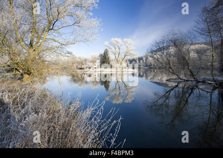 Il fiume Ruhr in inverno, Witten, Germania Foto Stock