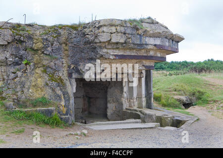 Rovinato tedesco bunker di pistola A la Pointe du Hoc in Normandia Francia Foto Stock