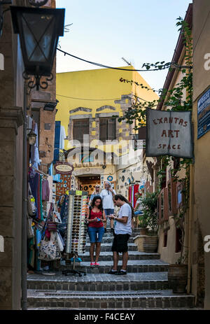 Negozi nel retro stradine del centro storico di Chania, Creta. Foto Stock