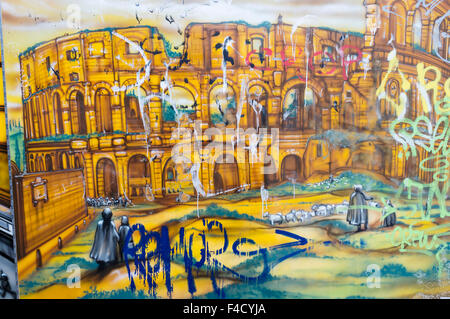 Colosseo graffiti. Testaccio, Roma, Italia Foto Stock