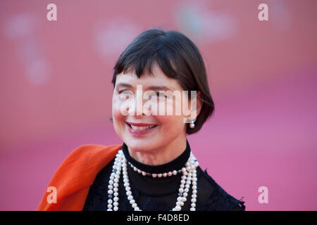 Roma, Italia. 16 ottobre, 2015. Isabella Rossellini sul tappeto rosso al decimo Festival di Roma Foto Stock