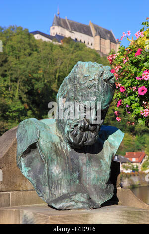 La statua del famoso scrittore francese Victor Hugo Vianden vicino castello di vianden, Lussemburgo Foto Stock