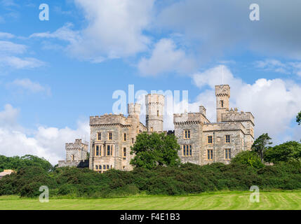 Stornoway, la più grande città. Il castello di Lews e giardini, ora museo e parte del castello di Lews College. (Grandi dimensioni formato disponibile) Foto Stock
