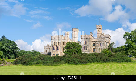 Stornoway, la più grande città. Il castello di Lews e giardini, ora museo e parte del castello di Lews College. (Grandi dimensioni formato disponibile) Foto Stock