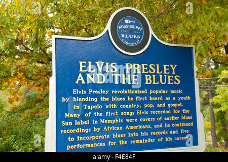 Elvis Presley's Mississippi Blues Segnavia a sua fanciullezza home in Tupelo, Mississippi Foto Stock