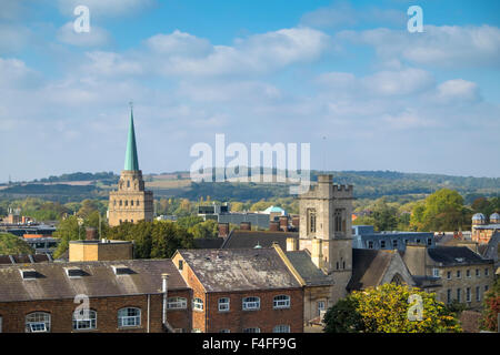 Una visita alla storica città universitaria di Oxford Oxfordshire England Regno Unito vista dalla torre Carfax circa a Nord Ovest Foto Stock