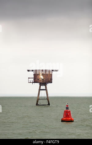 Maunsell Sea Forts, ormai abbandonato WW2 anti aicraft difese nell'estuario del Tamigi fuori North Kent costa vicino a Herne Bay Foto Stock