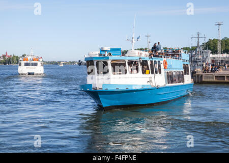 Helsinki, Finlandia - 12 Giugno 2015: la piccola nave passeggeri Chapman azionato da JT-linea nel porto di Helsinki Foto Stock