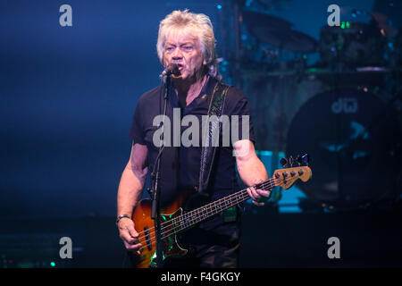 La Moody Blues portare loro 2014 Tour alla Durham Performing Arts Center di Durham, NC. La Moody Blues sono costituiti da membri originali Graeme Edge, Justin Hayward, e John Lodge. Foto Stock