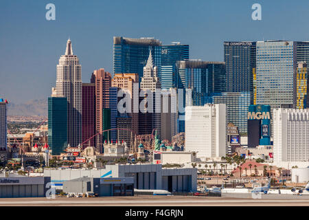 Hotel nella Strip di Las Vegas all'aeroporto McCarran in primo piano Foto Stock