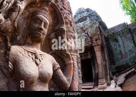 Close-up di Apsara stone carving Foto Stock