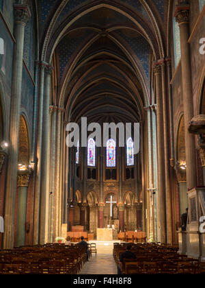 Navata principale dell'Abbazia di Saint-Germain-des-Prés Foto Stock