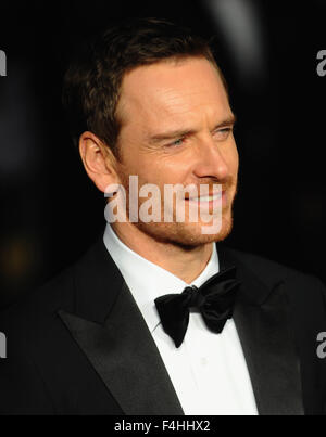 Londra, Regno Unito. Xviii oct, 2015. Michael Fassbender assiste un gala per lo screening di 'Steve Jobs' sulla chiusura notturna del BFI London Film Festival di Odeon Leciester Square. Credito: Ferdaus Shamim/ZUMA filo/Alamy Live News Foto Stock