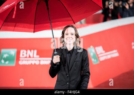 Roma, Italia. Xviii oct, 2015. La pagina di Ellen assiste il tappeto rosso per il film "Freeheld' alla decima festa del cinema di Roma nella foto: pagina di Ellen. Credito: Massimo Valicchia/Alamy Live News Foto Stock