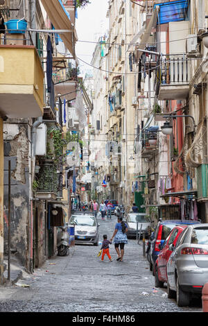 Napoli (Italia) - Quartieri Spagnoli, nel centro storico di Napoli Foto Stock